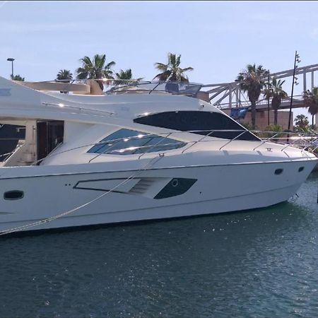 Yacht In Barcelona Hotel Sant Adria de Besos Luaran gambar