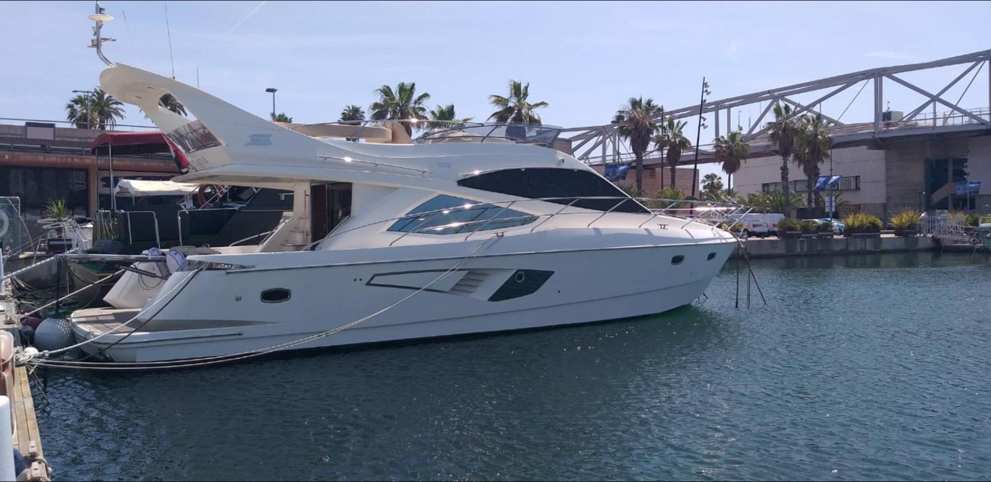 Yacht In Barcelona Hotel Sant Adria de Besos Luaran gambar